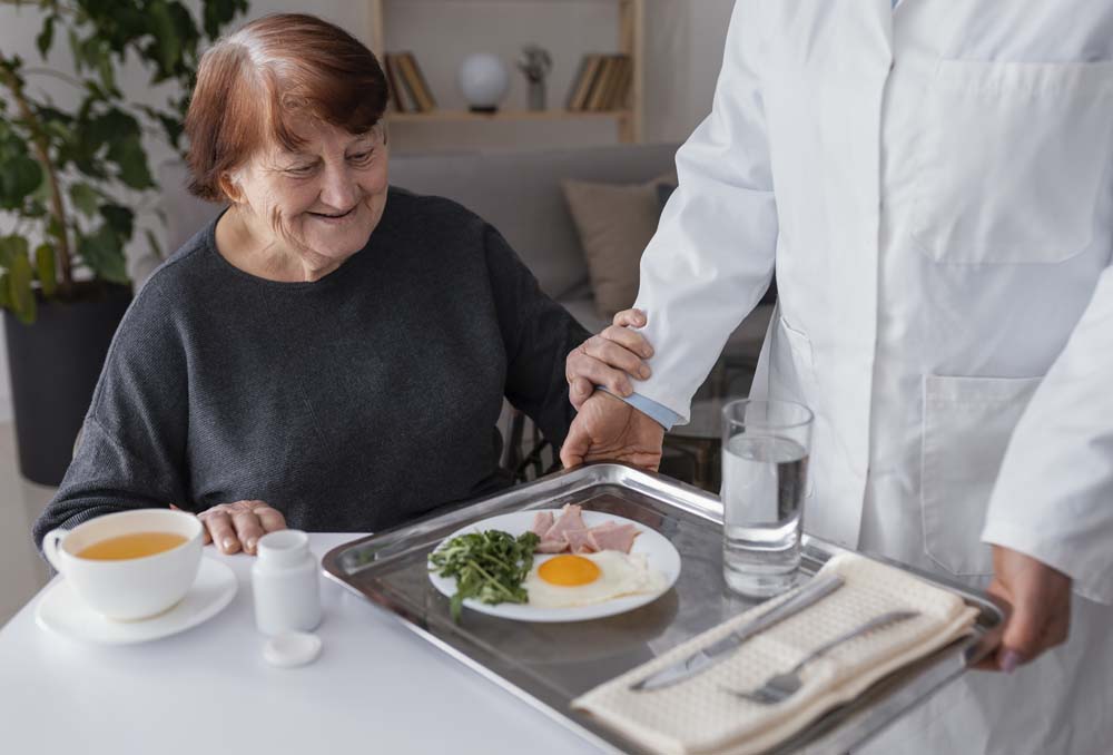 close-up-woman-having-breakfast
